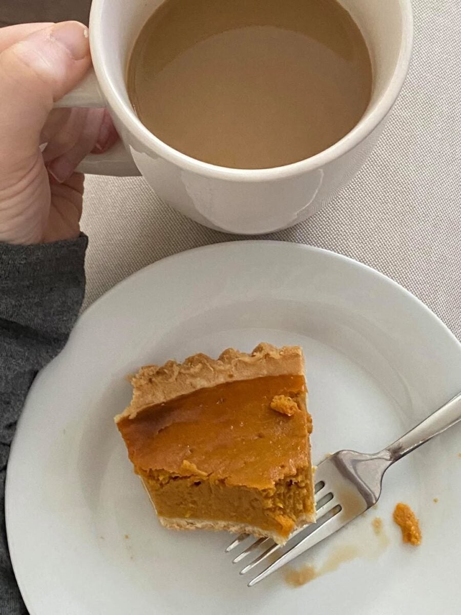 Easy Dairy Free Pumpkin Pie | Thanksgiving Recipe 4 pumpkin pie and coffee - Amanda Seghetti