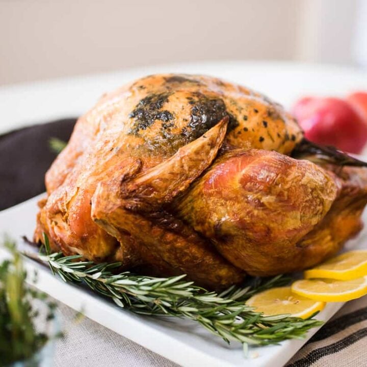 Whole30 Thanksgiving Turkey with Fruit & Herbs 6 Roasted Whole30 Thanksgiving Turkey