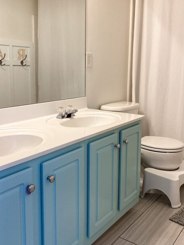 cropped-Kids-bathroom-vanity.jpg